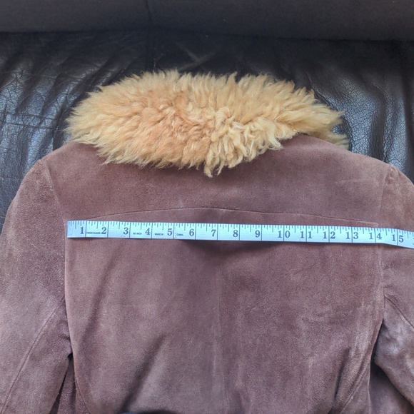 Vintage shearling jacket - Picture 14 of 16